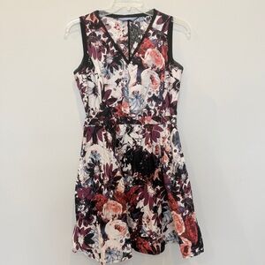 Simply Vera Vera Wang Multicolor Sleeveless Floral Cocktail Dress. New. Sz M AY